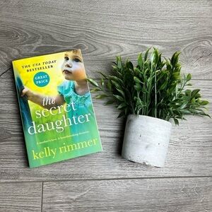 🌷2 for $15🌷 The Secret Daughter by Kelly Rimmer